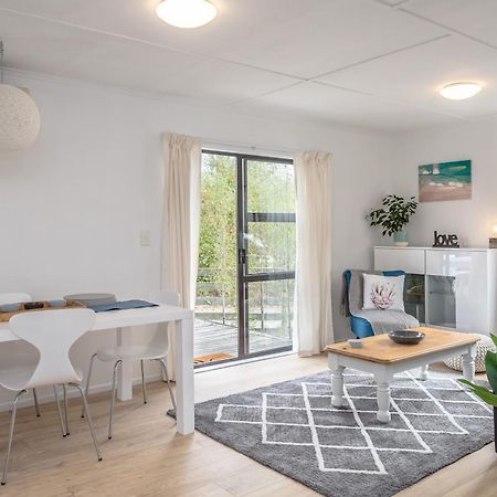 Tui Cottage Martinborough Buitenkant foto