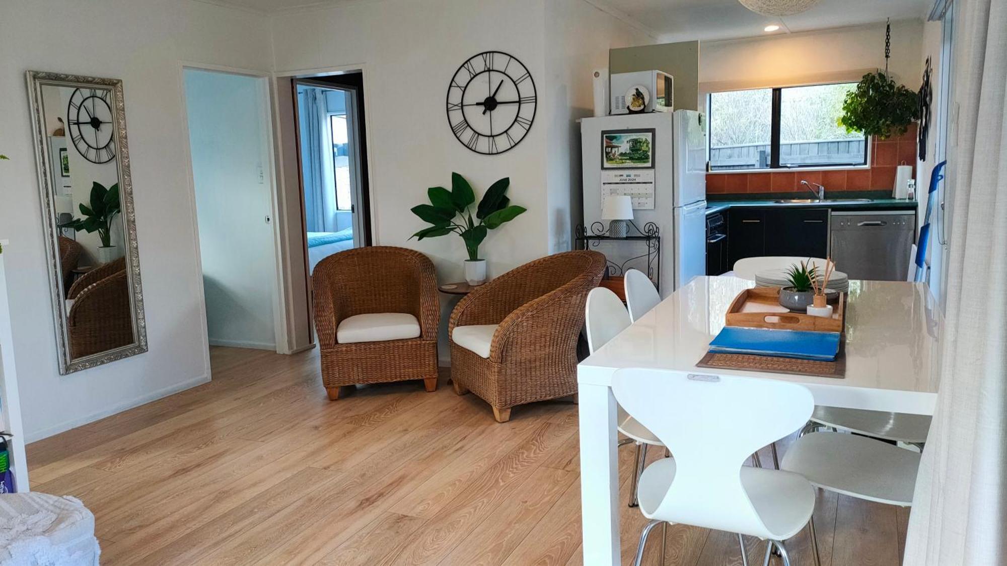 Tui Cottage Martinborough Buitenkant foto